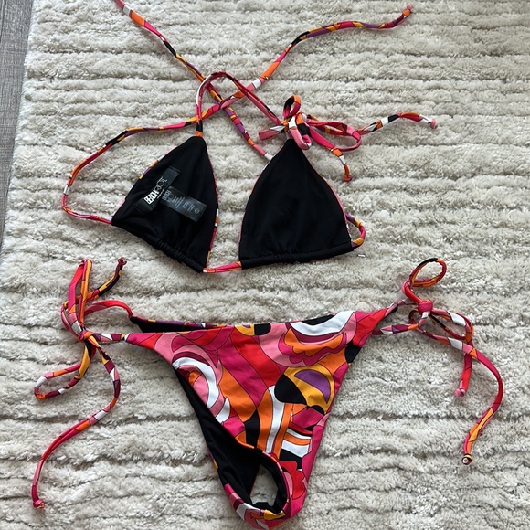 Beach Riot bikini set - Picture 4 of 4